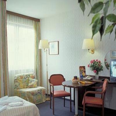 Hotel Caruso Baden Room photo